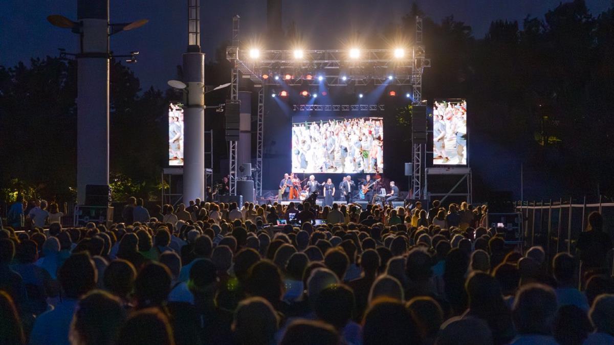 Los del Río y Coti fueron los conciertos más multitudinarios