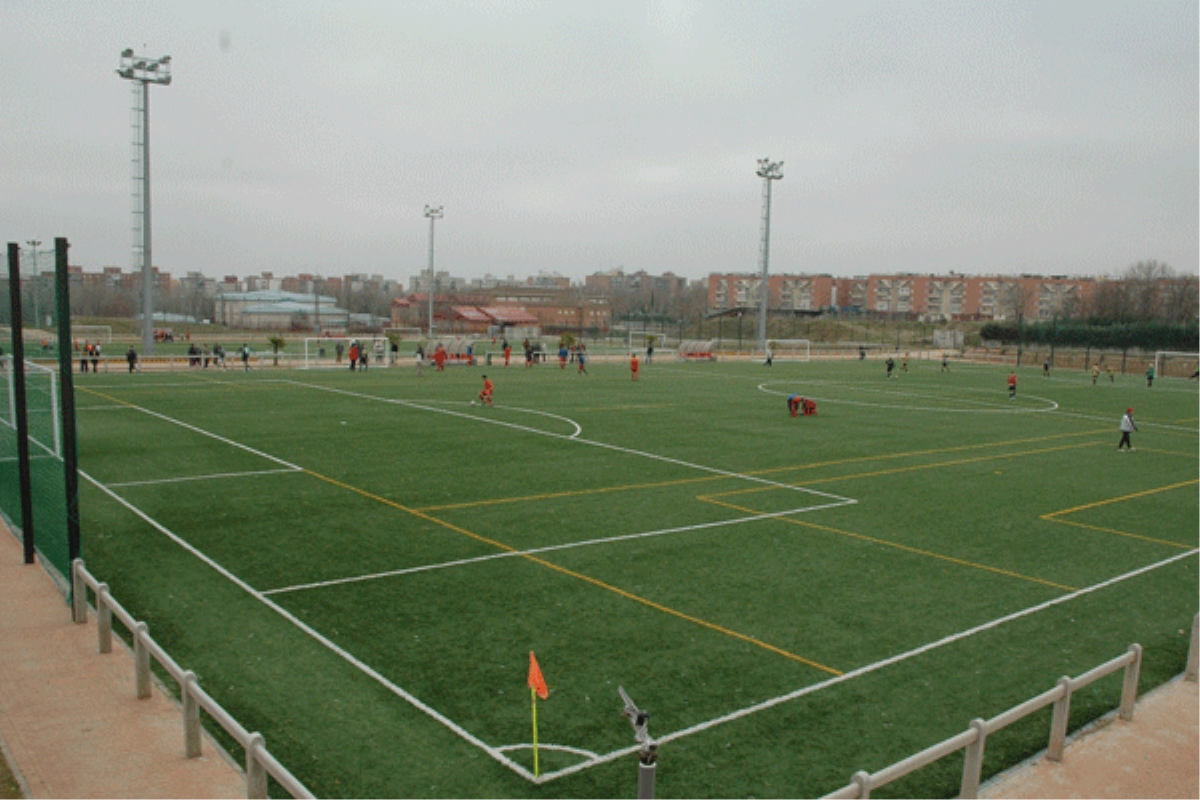 EMSULE ha puesto en alquiler el local de la instalación deportiva La Cantera