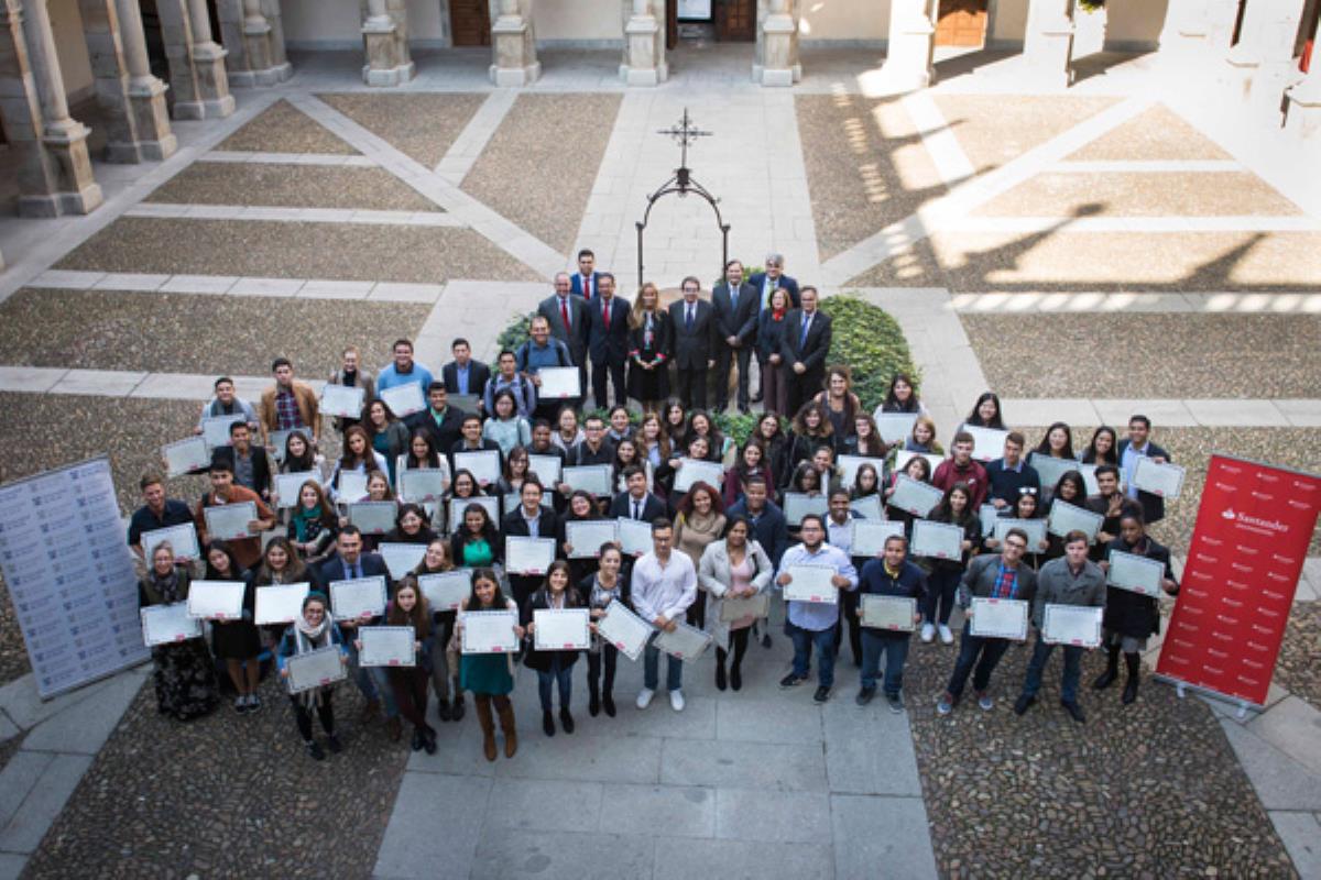 El proyecto de Banco Santander en apoyo a la UAH ofrece una beca de alojamiento completa para un curso académico