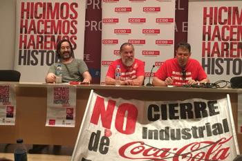 "Ni nos domaron, ni nos doblaron, ni nos van a domesticar", seguían versando las camisetas de los sindicalistas