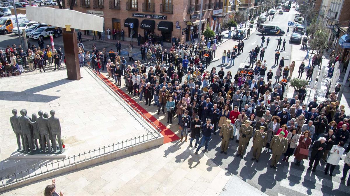 Los vecinos asistieron a los actos que se desarrollaron en la estación 