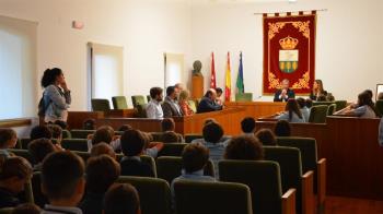 Han acudido al acto concejales y profesores del centro 