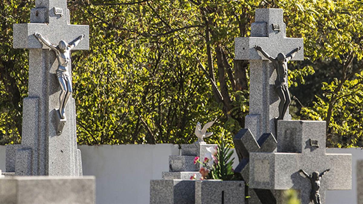 La Capilla del Tanatorio municipal acogerá dos actos religiosos los días 1 y 2 de noviembre