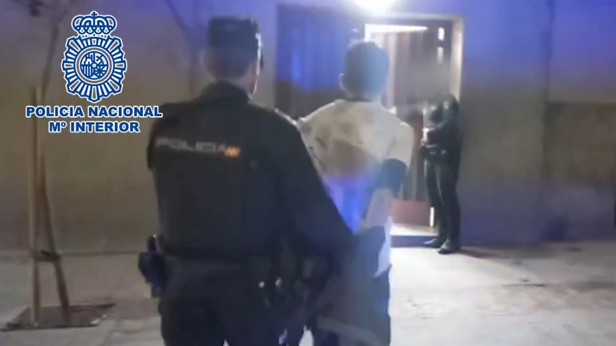 La Policía Nacional detiene a tres individuos que operaban bajo el método de "mataleones"