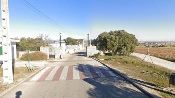 Actualmente hay 146 parcelas en residencia permanente en la urbanización Montebatres