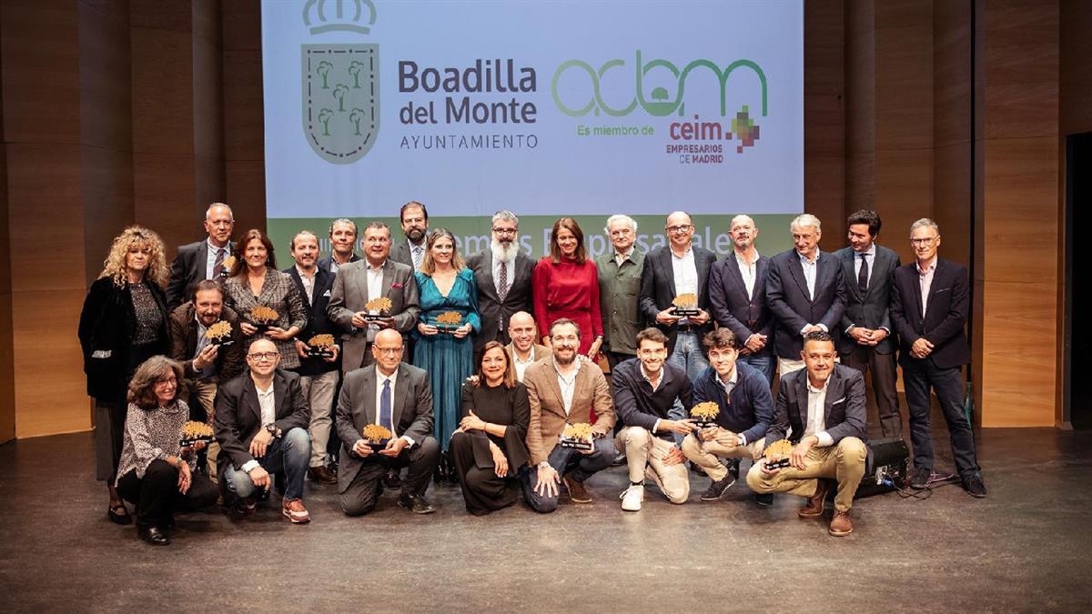 los premios empresariales reconocen el talento y la innovación de empresarios y comerciantes 