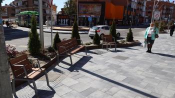 Tras las obras, ya se puede circular, aparcar y pasear por esta vía principal fuenlabreña sin restricciones