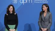 La presidenta regional ha querido agradecer la figura de sus Majestades en los Premios de Periodismo de la Asociación de la Prensa de Madrid