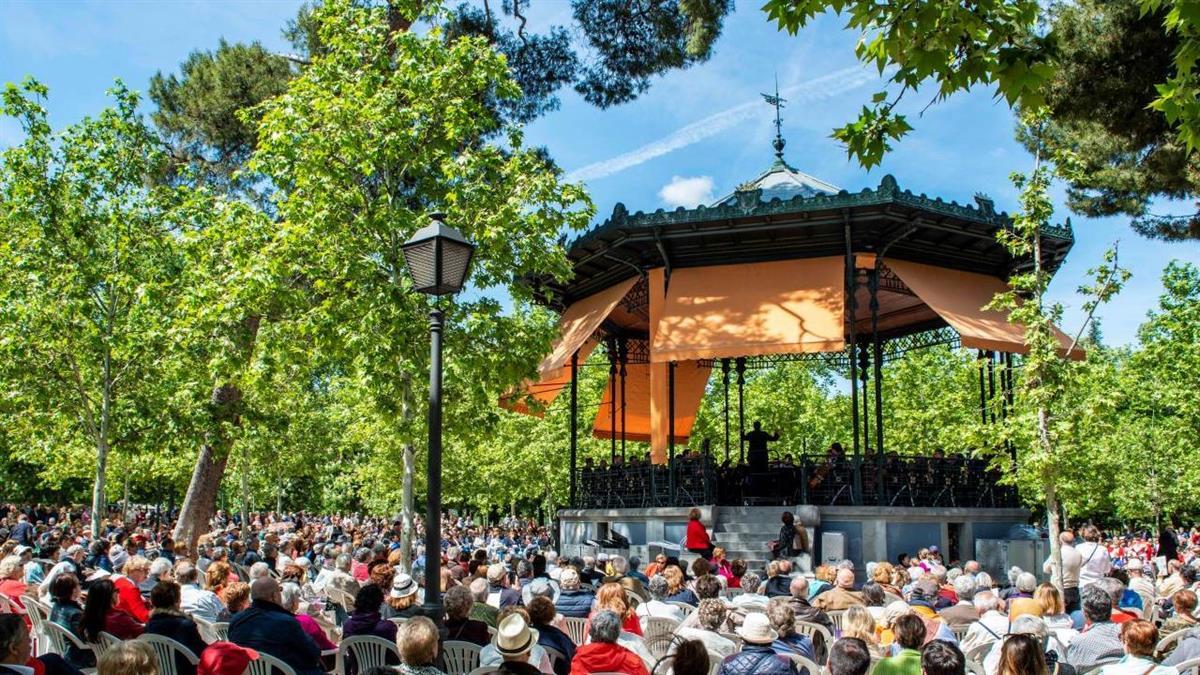 Debutó en el Teatro Español de Madrid el 2 de junio de 1909 y este domingo recordará su primer concierto dentro del ciclo de primavera-verano, en el Templete de El Retiro
