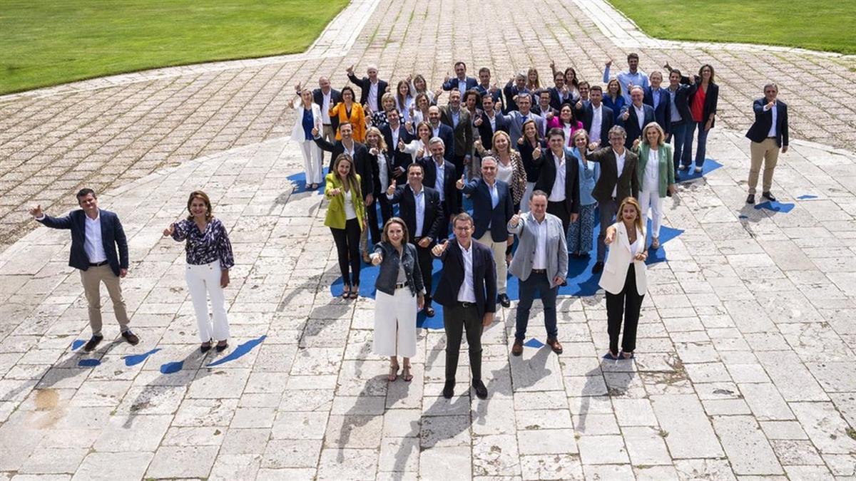 El presidente de los populares ha acudido a Aranjuez junto con los 52 cabezas de lista para el Congreso