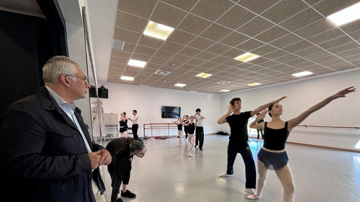 El concejal Carlos Izquierdo ha presentado esta iniciativa, incluida en Distrito 11, que comienza con motivo de la celebración del Día Internacional de la Danza
