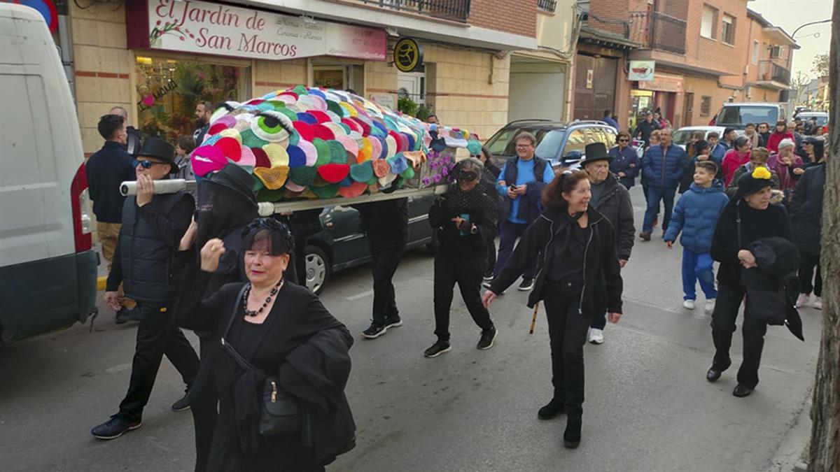 Los vecinos disfrutarán de chirigotas, talleres infantiles y el entierro de la sardina