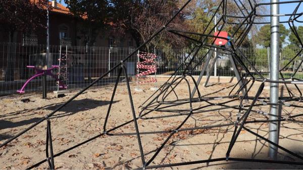 Renovados y con novedades: ¡los parques infantiles reabren por Navidad!