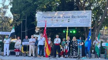 Encuentro de villancicos de las Casas Regionales en la Carpa Malvaloca