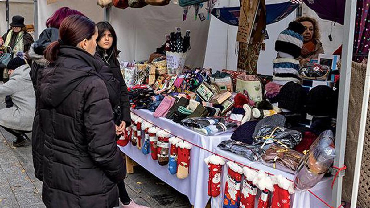 Una veintena de comerciantes y artesanos locales instalarán sus puestos