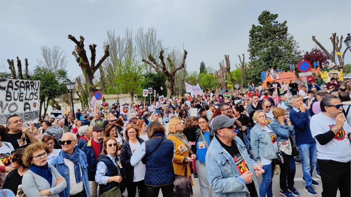 Durante el acto, que se celebró sin incidentes, se realizó un simbólico minuto de silencio