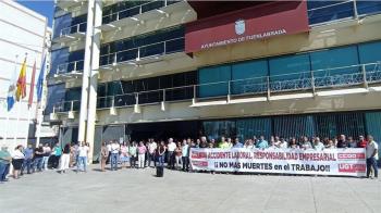 UGT y CCOO muestran su solidaridad a la familia de trabajador fallecido en Fuenlabrada