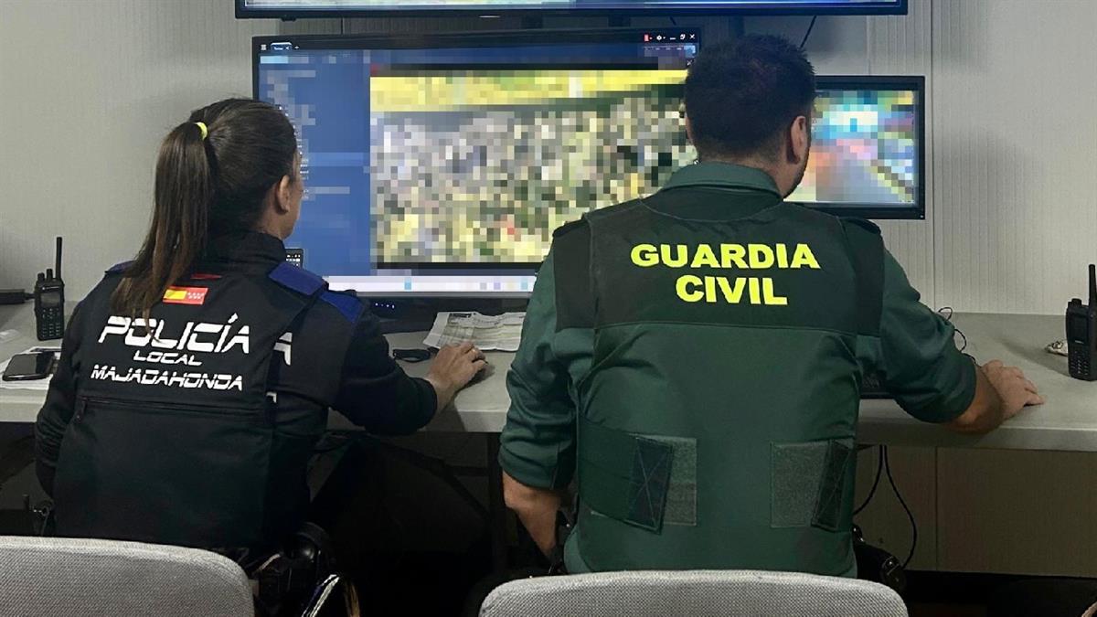 Policía Local y Guardia Civil han lazado una campaña informativa para fomentar hábitos seguros 