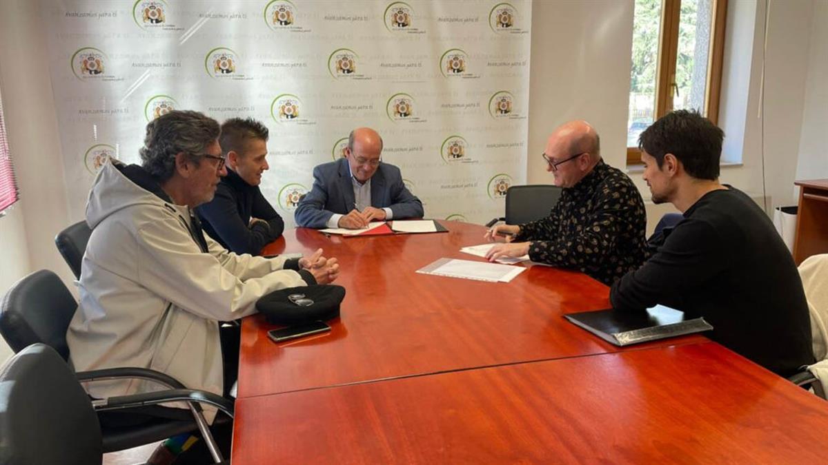 Con la asociación de Flamenco y Teatro