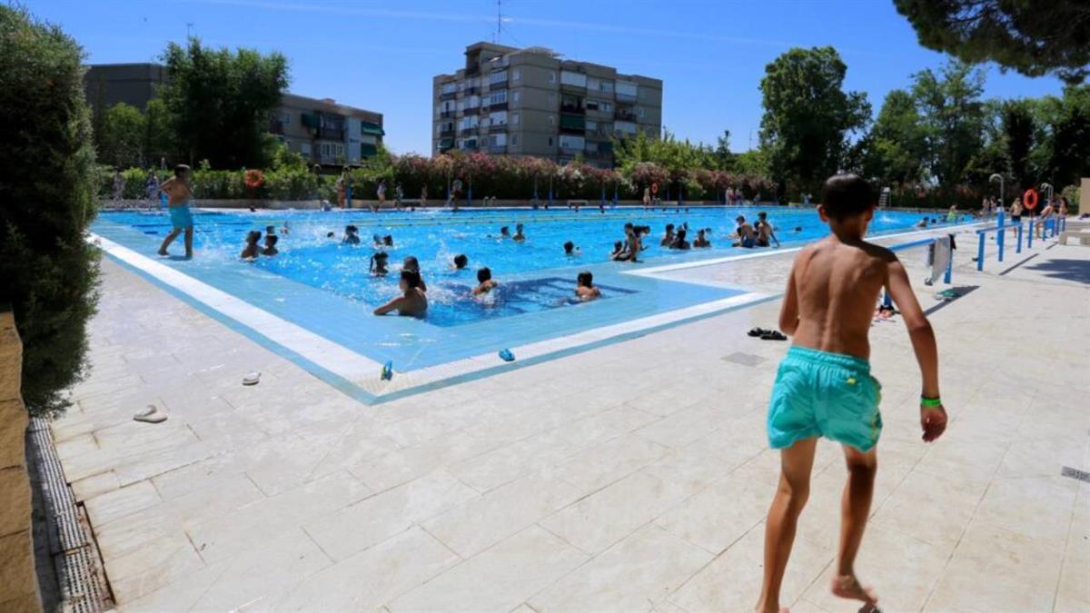 Se piden precauciones debido a la primera ola de calor de verano