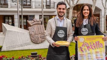 Habrá reparto gratuito de tortilla y postre, con miles de raciones y regalo de un delantal