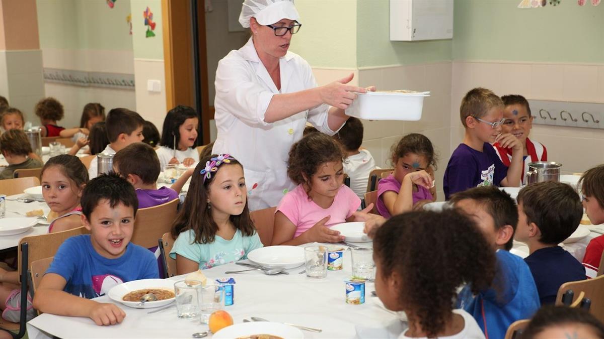 Consumirán en sus comedores escolares un menú elaborado con productos de proximidad cuya producción no genera grandes emisiones   