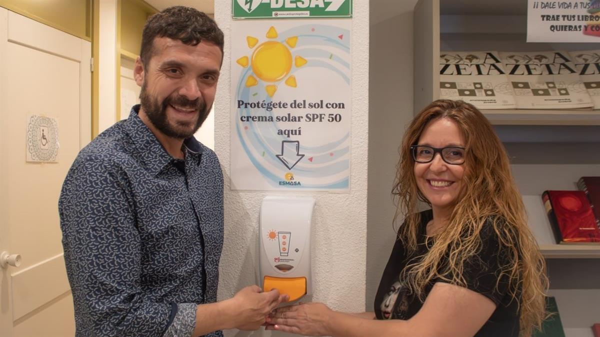 El objetivo es fomentar la protección de la piel ante la alta radiación solar del verano