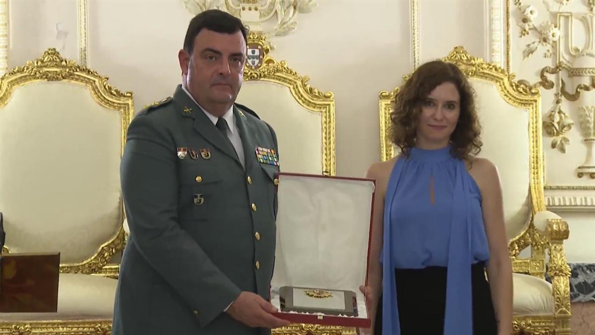 La presidenta regional se ha podido reunir con el presidente de Ceuta