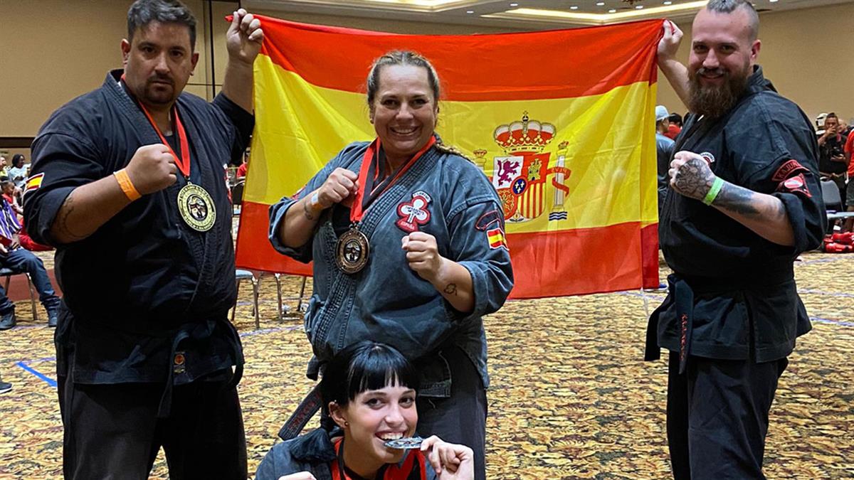 Ambos han brillado en la competición de defensa personal en kajukenbo 