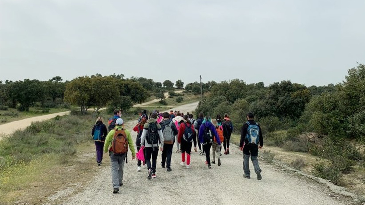 Para los jóvenes de 15 a 17 años el 5, 12 y 19 de junio y 26 y 27 de julio