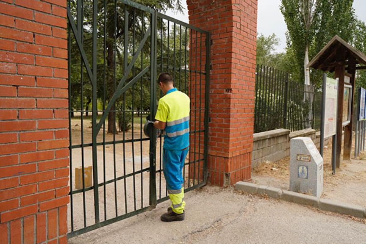 Los Ayuntamientos de los municipios y la capital activan la alerta naranja por rachas de viento