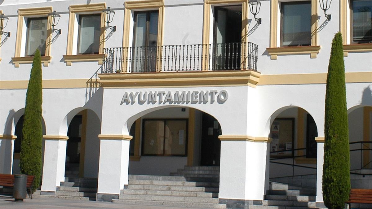 El Ayuntamiento elimina esta condición para ser atendido en los servicios municipales