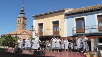 El recorrido por las bodegas incluye degustaciones y catas