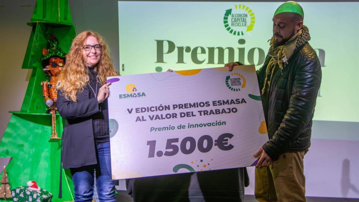 La empresa pública también ha homenajeado a los trabajadores que se han jubilado este año