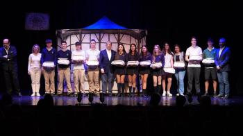Récord de participación en la entrega de premios del XXXIII Concurso de Cuentos Infantil y Juvenil