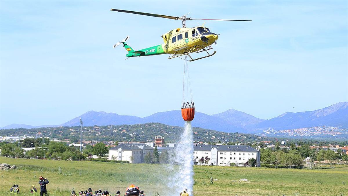 La Dehesa Boyal de Collado Villalba ha sido el escenario de una exhibición con aviones anfibios