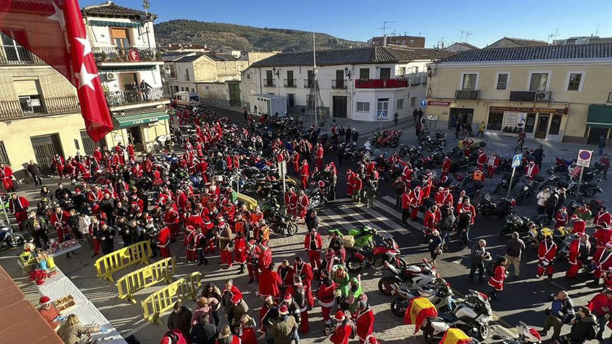 Los participantes consiguieron donar cientos de juguetes