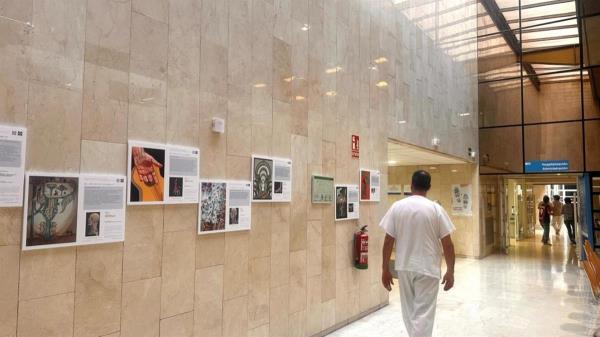 Estudiantes de Medicina y Bellas Artes exponen sus obras en el Hospital de Móstoles