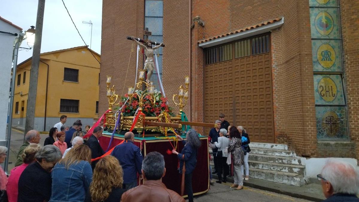 Este acto religioso fue el primero que encabezó el nuevo párroco del municipio