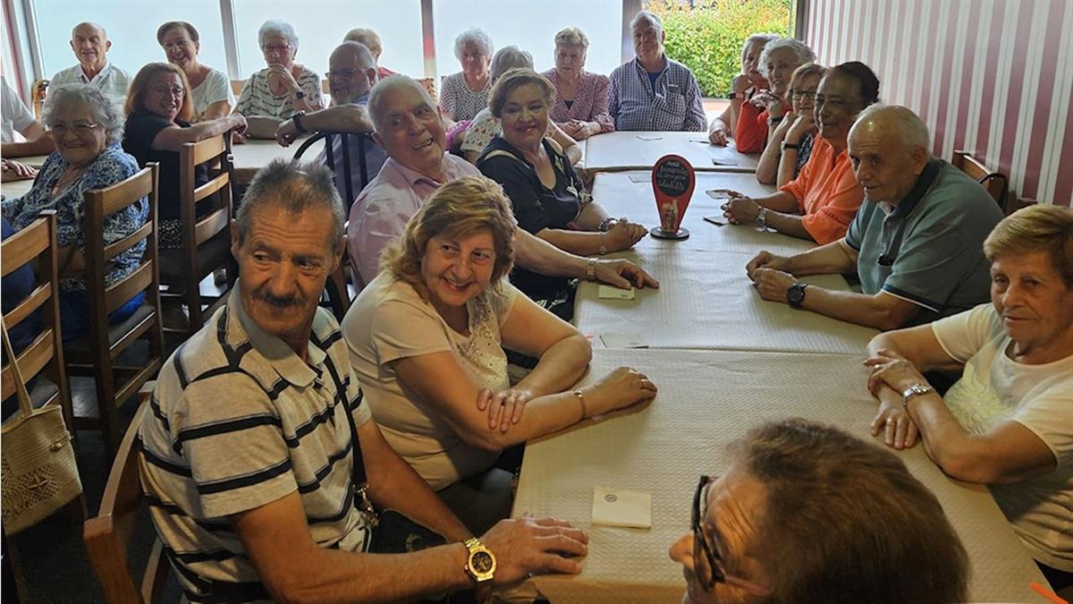 Durante todo el año, los vecinos y vecinas de más edad participan en esta actividad para fomentar el envejecimiento activo