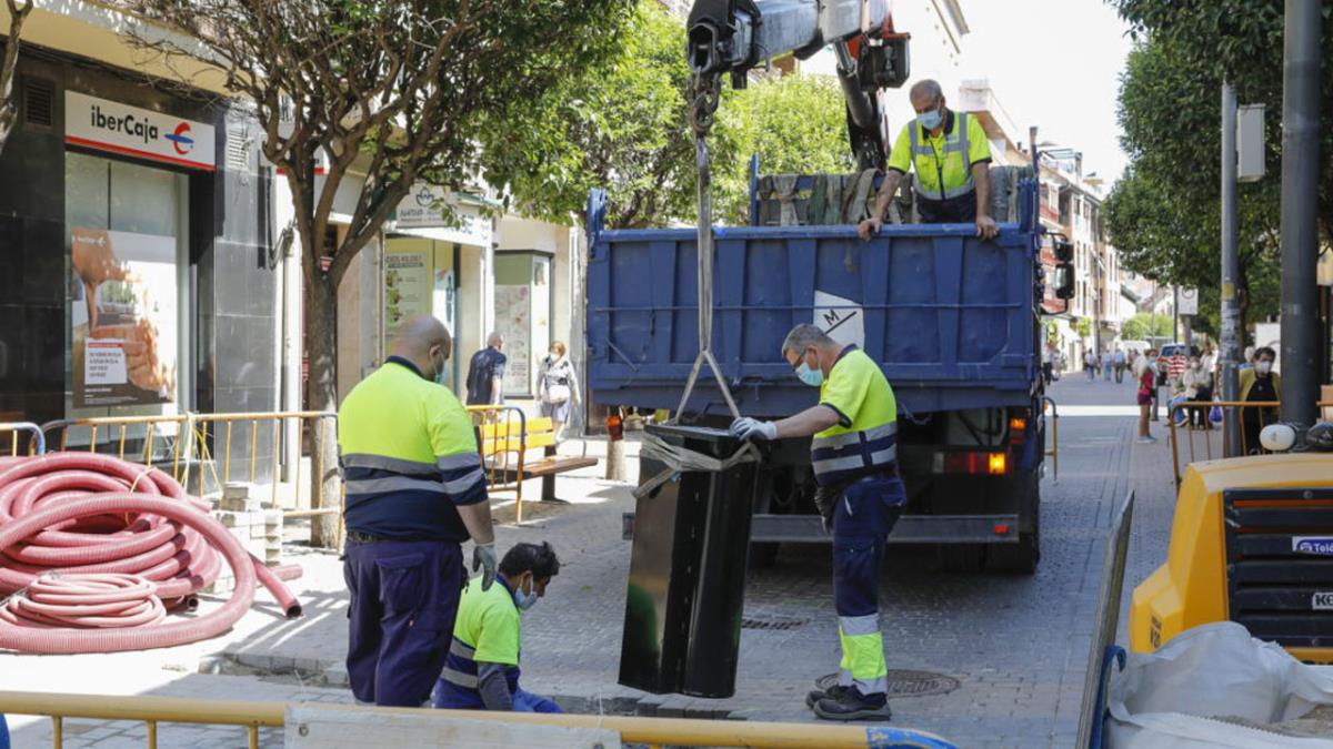 Con la instalación de obstáculos retráctiles 