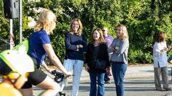 Cientos de personas disfrutaron de la Fiesta de la Bici celebrada este domingo en Pozuelo