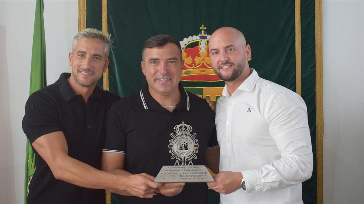 Pablo Daniel Orea y José Antonio Pantoja recibieron un diploma por su desempeño profesional