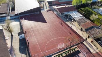 Las instalaciones deportivas municipales continúan abiertas en verano