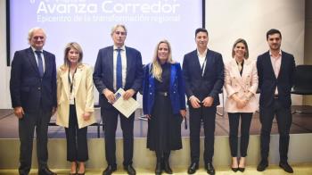 La alcaldesa ha participado en la inauguración del Foro Avanza Corredor