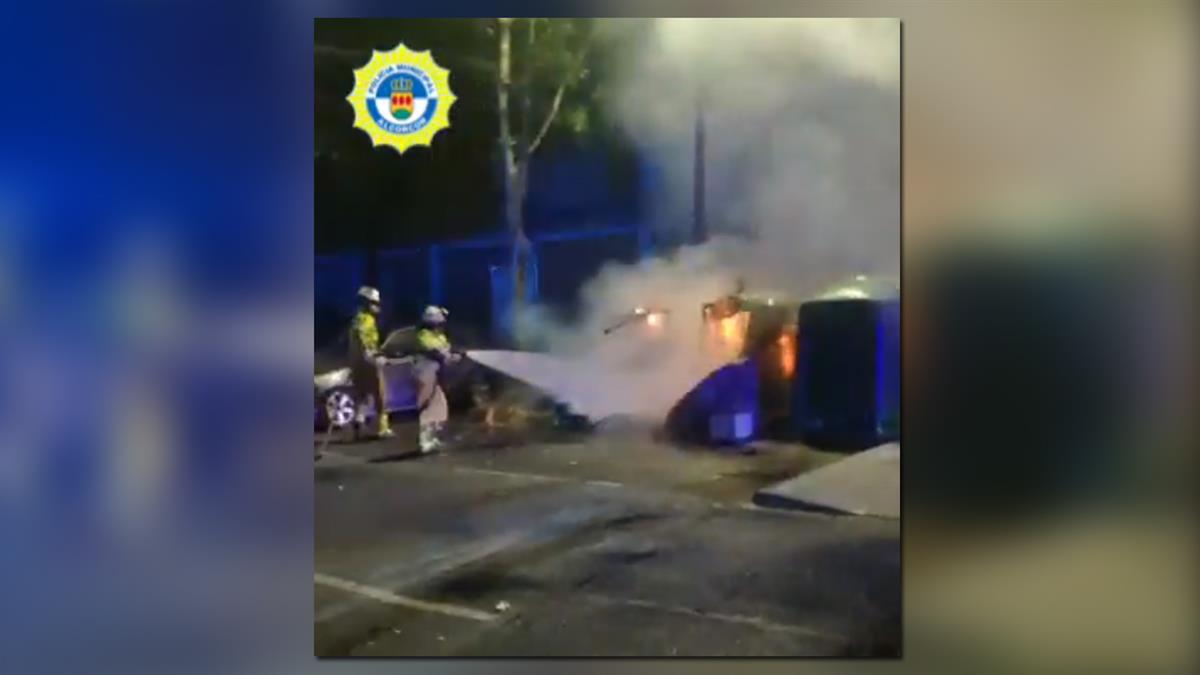 Los bomberos acudieron gracias a la llamada de una vecina