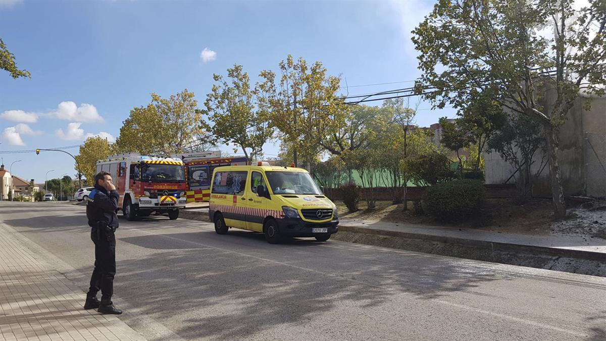 La Policía Local acudía a ayudar a los bomberos 