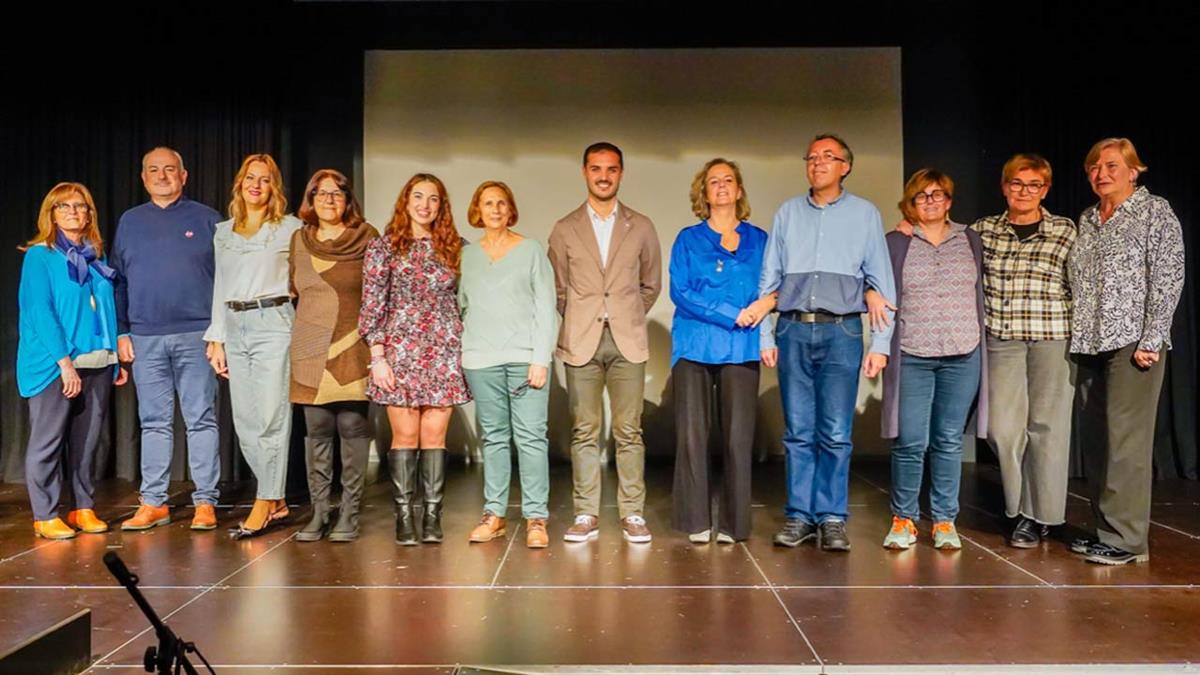 El alcalde, Alejandro Navarro Prieto, asistió al acto de inauguración que se celebró en el Centro Cultural Las Fronteras