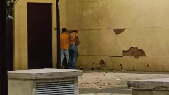 Los vecinos denuncian que la zona se ha convertido en un lugar de botellón diario 