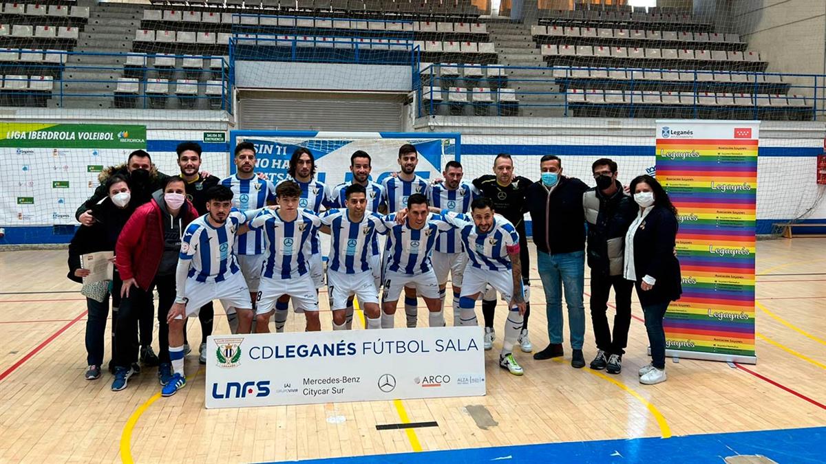 Los jugadores de los clubes de fútbol sala, voleibol y baloncesto leyeron el manifiesto que conmemora esta fecha